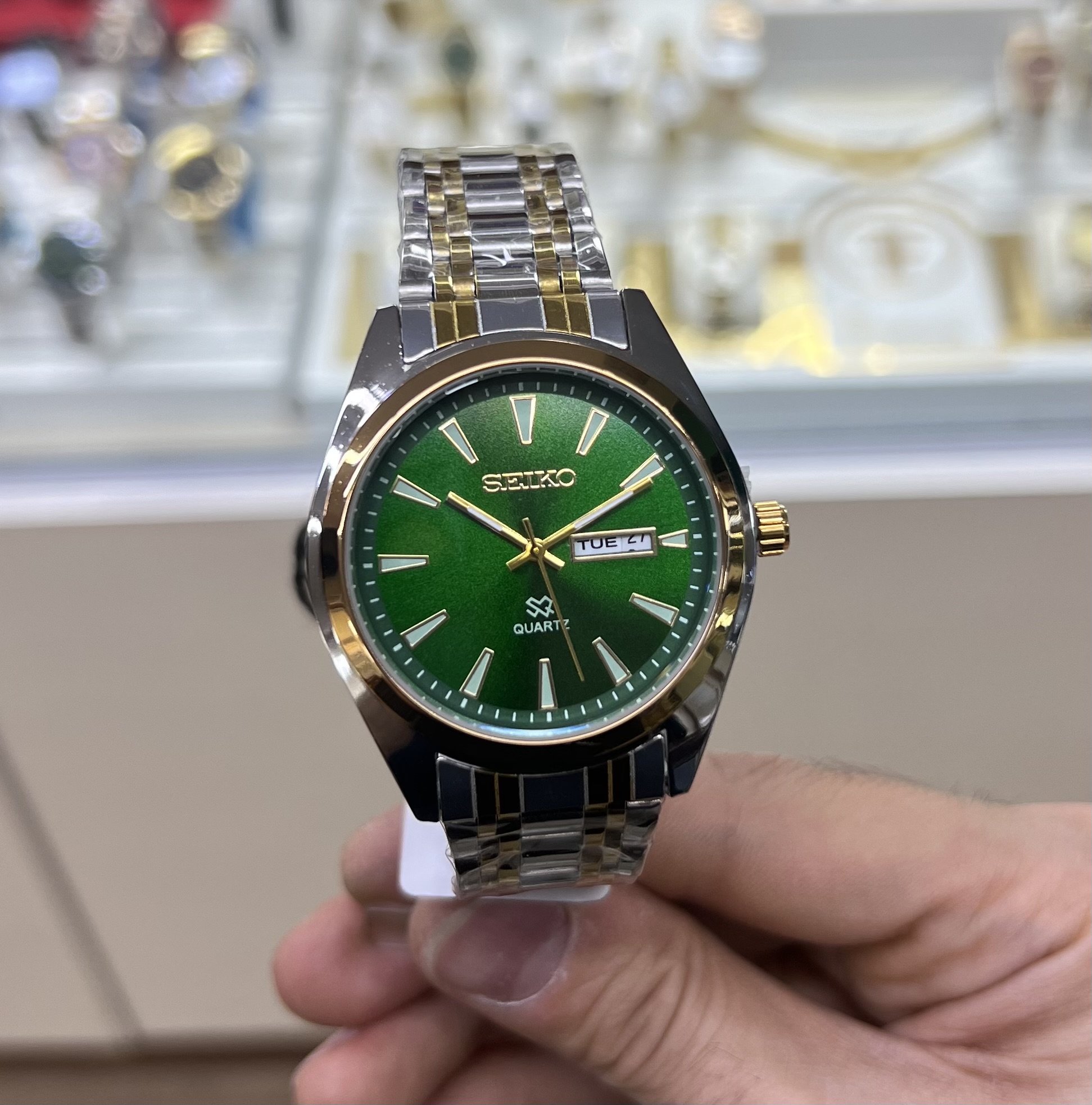ساعت مردانه سیکو پنج دو تقویم