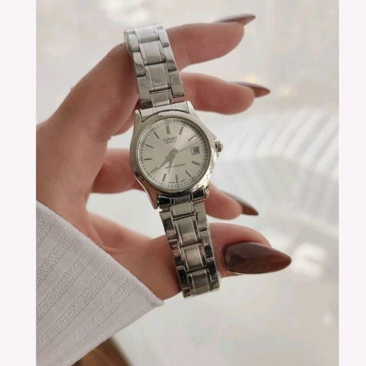 ساعت کاسیو زنانه نقره ای صفحه نقره ای مدل ca-۱۲L
