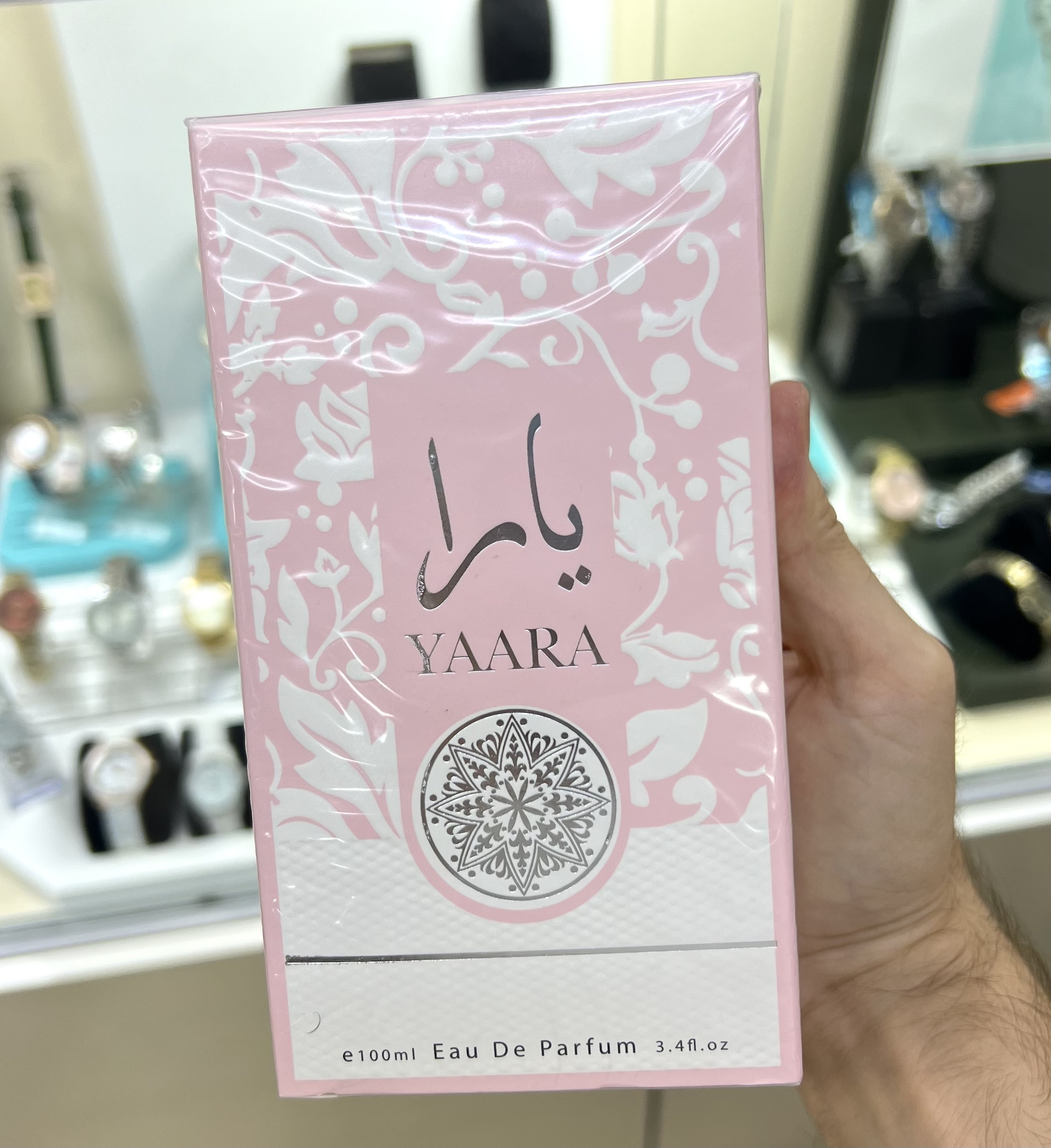 عطر ادکلن عربی یارا صورتی ۱۰۰ میل