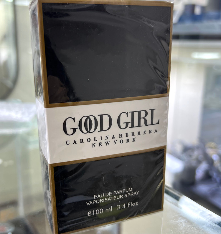 عطر ادوپرفیوم زنانه مدل Good Girl رایحه شیرین حجم ۹۰ میلی لیتر