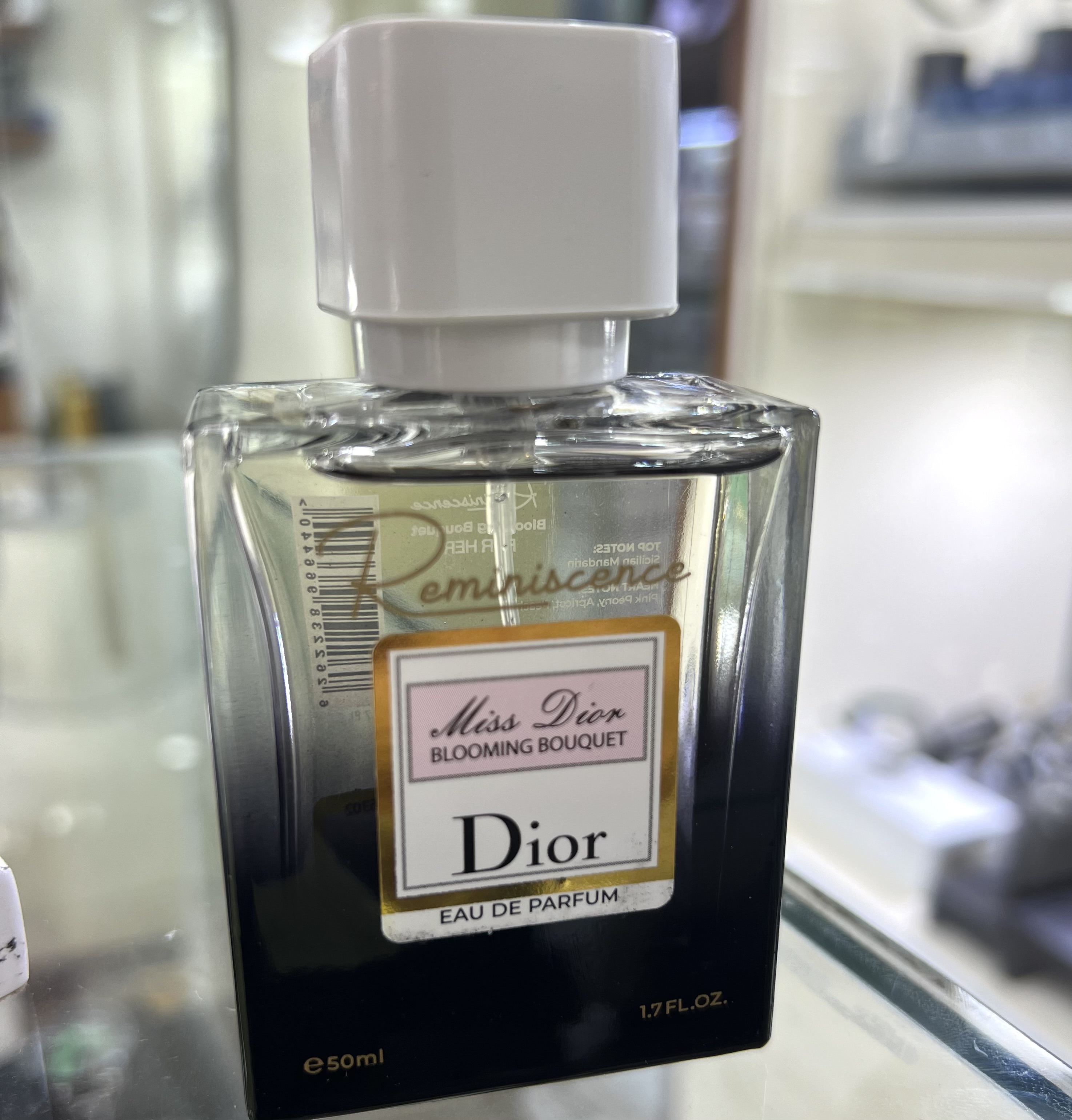 عطر ادوپرفیوم زنانه جانوین میس دیور بلومینگ بوکه حجم 50 میل خنک شیرین