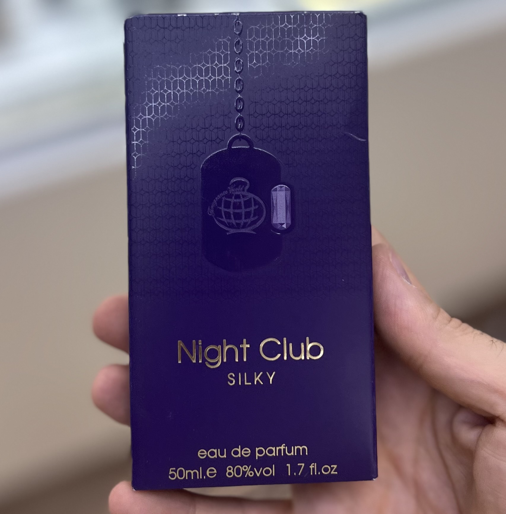 عطر ادوپرفیوم زنانه فراگرنس ورد نایت کلاب سیلکی 50 میل رایحه شیرین